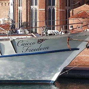 2* Bateau-hôtel Boat & Breakfast Caicco Freedom