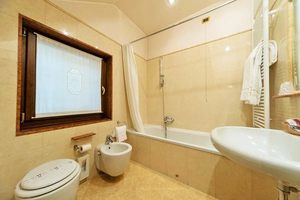 Hotel Lisbona Venice