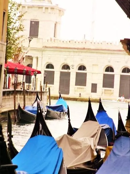 Hotel Lisbona Venice