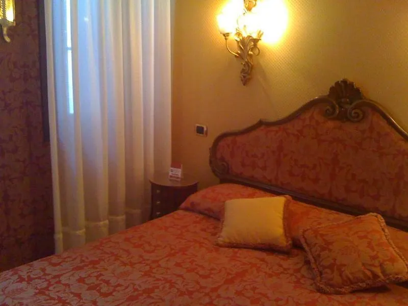 Hotel Lisbona Venice